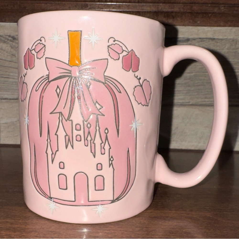 Super Cute 🥰 Disney CINDERELLA’S CASTLE 🏰 Pink PUMPKIN 🎃 Ceramic Halloween Mug